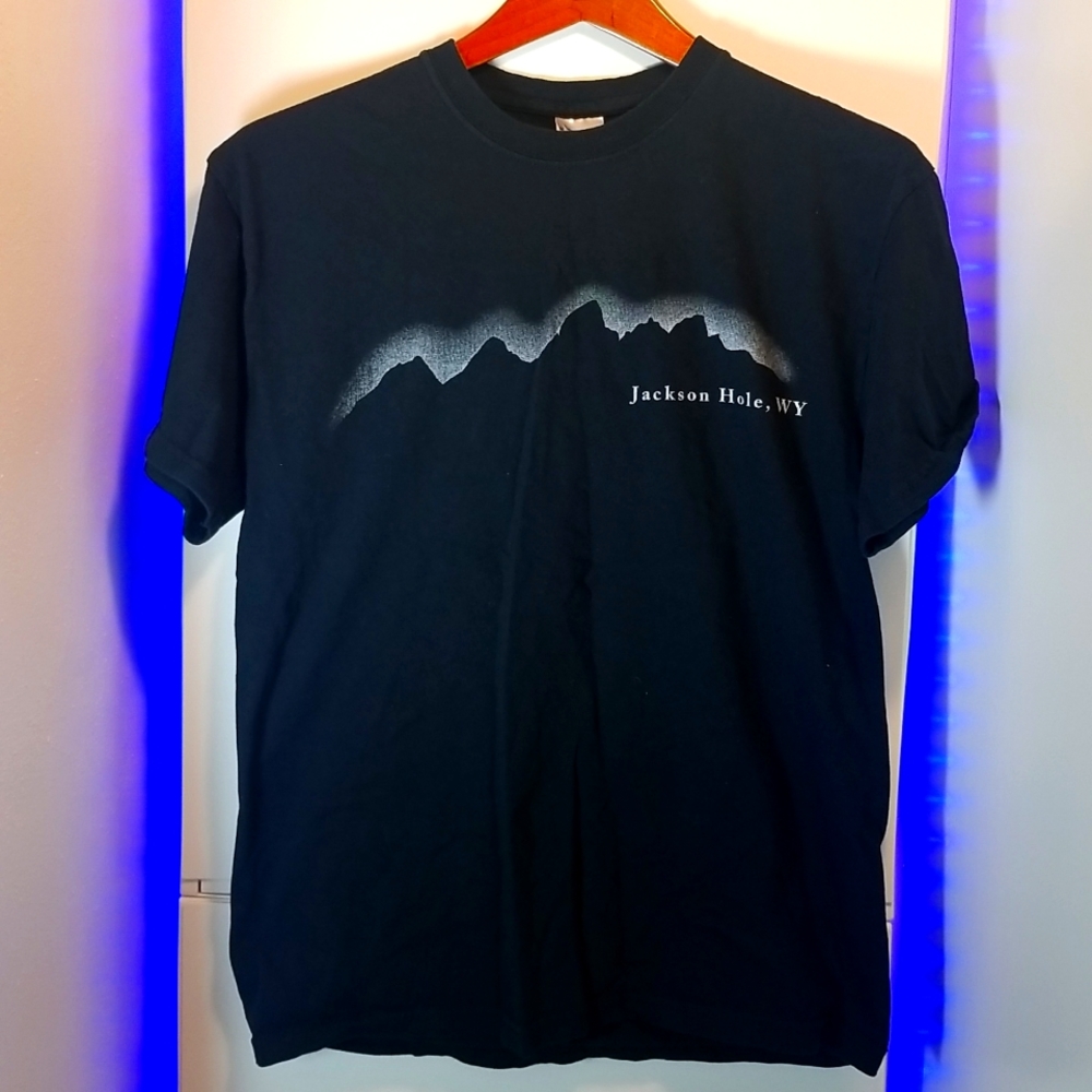 GILDAN Jackson Hole WY Shirt